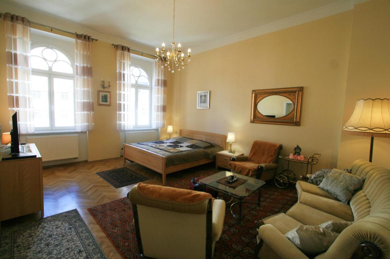 Apartment No. 20 Jaltska 3 Κάρλοβι Βάρι Εξωτερικό φωτογραφία